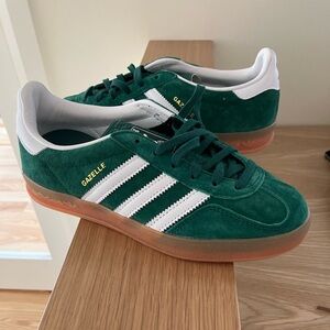 Adidas Gazelle indoor in collegiate green, brand new never worn